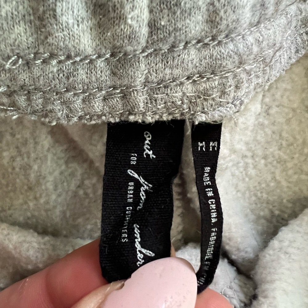 Urban Outfitters Gray Sweatpants with Elastic Waistband - Picture 4 of 4